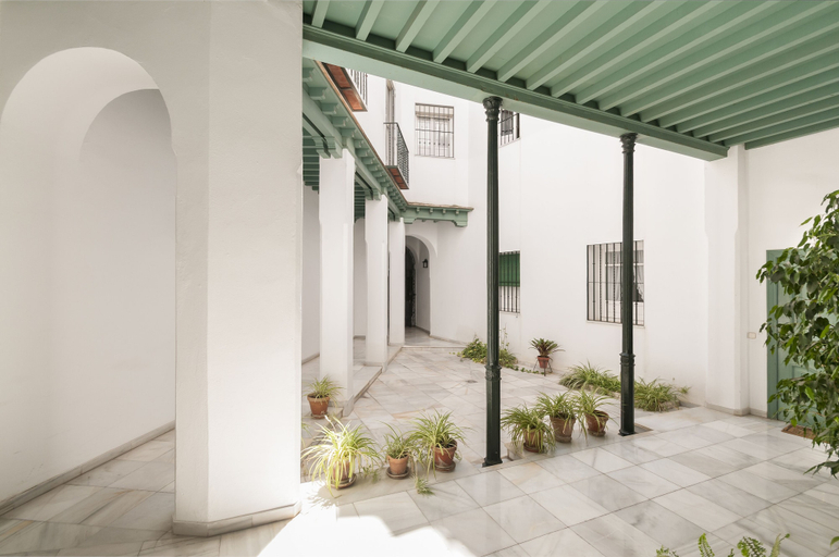 Exterior & Views, Confortable Apartment With 2 Bedrooms in Excellent Location. San Isidoro, Sevilla