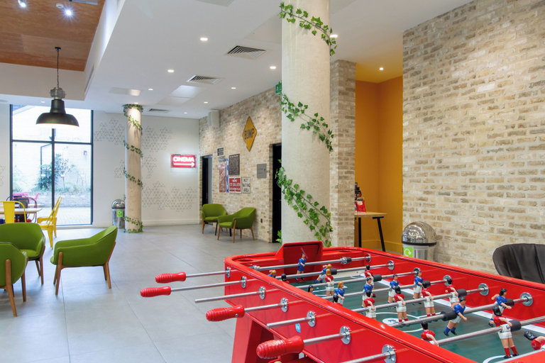 Food & Drinks 4, Student Only Spring Mews, London