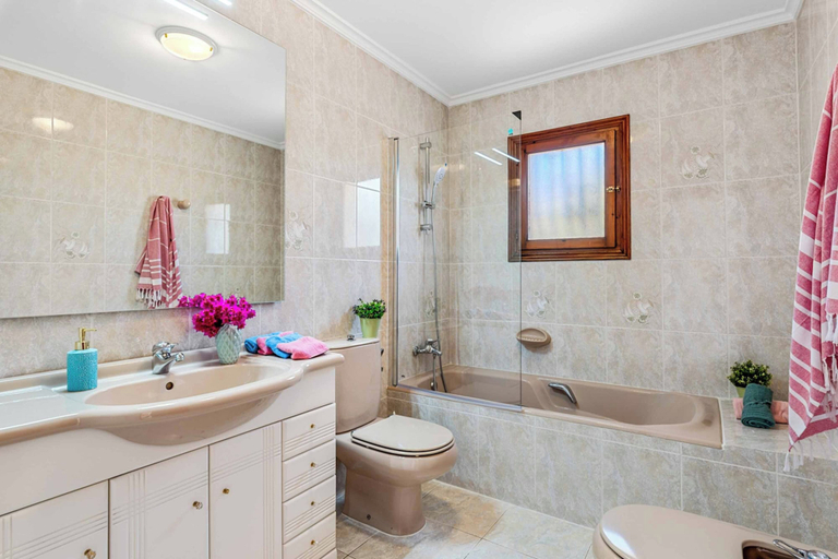 Others 3, Villa Agudin, Alicante