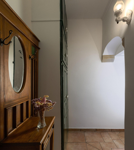 Bathroom 5, Voreades, South Aegean