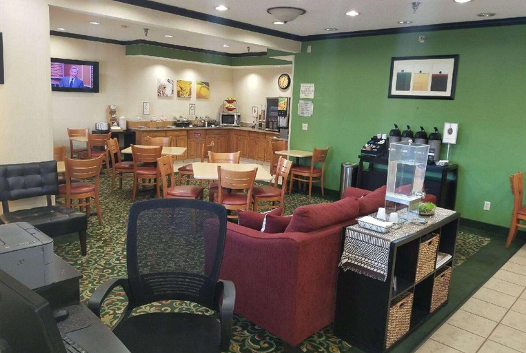 Food & Drinks 5, AmericInn by Wyndham Hudson, Saint Croix