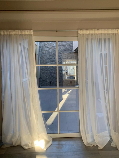 Others 5, Guanaco Hostel, Biedma