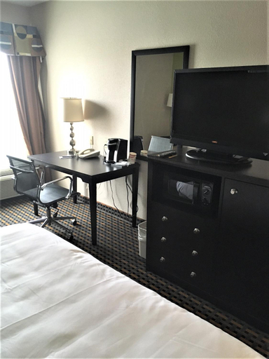 Bedroom 3, Comfort Inn & Suites Asheboro East, Randolph