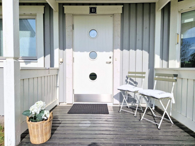Exterior 5, 4 Star Holiday Home in Byxelkrok, Borgholm