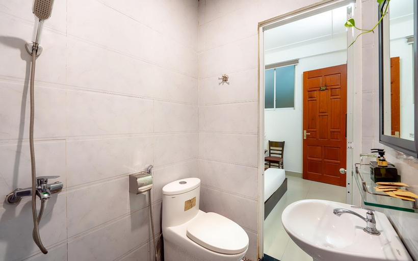 Bathroom 2, SAM SAM HOSTEL, Da Nang