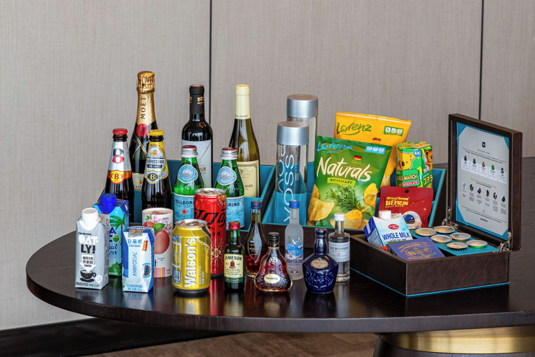 Food & Drinks