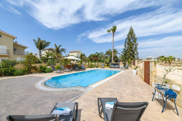 Room 5, Sirens Beach House in Ayia Napa