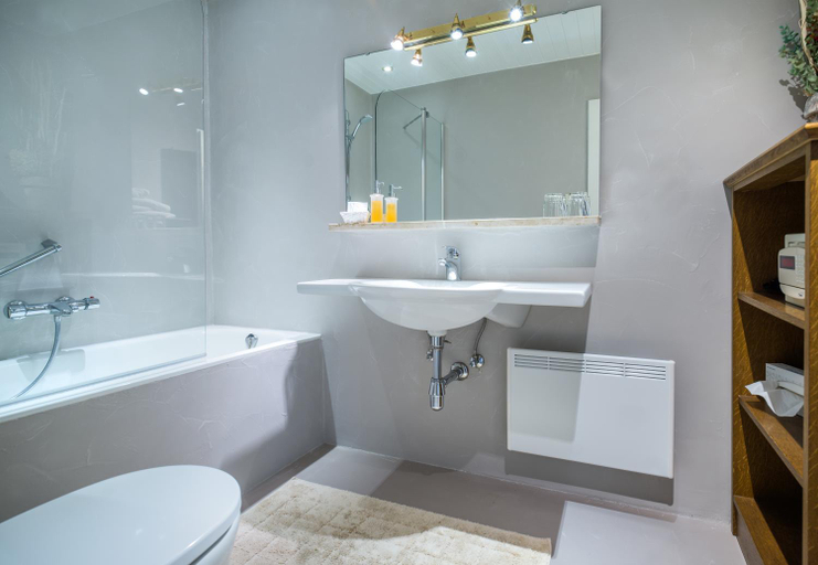 Bathroom, Hotel Landgasthof Altwirt, Salzburg Umgebung