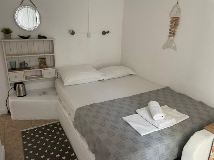 Others 3, Cristi Rooms, South Aegean
