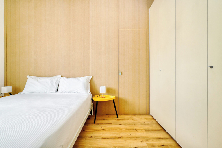 Others 2, 1-Bed apartment with balcony near subway, Milano