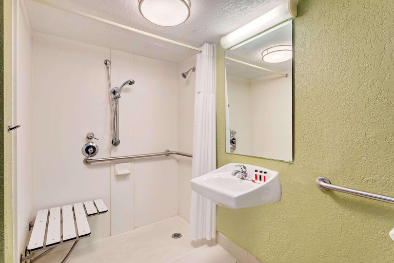 Bathroom 4, Baymont by Wyndham Jacksonville Orange Park, Duval