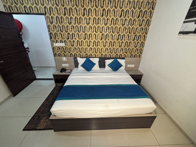 Bedroom 8