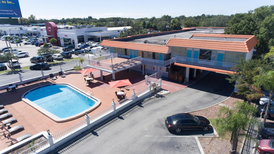 Exterior & Views 2, Howard Johnson by Wyndham Clearwater / Dunedin, Pinellas