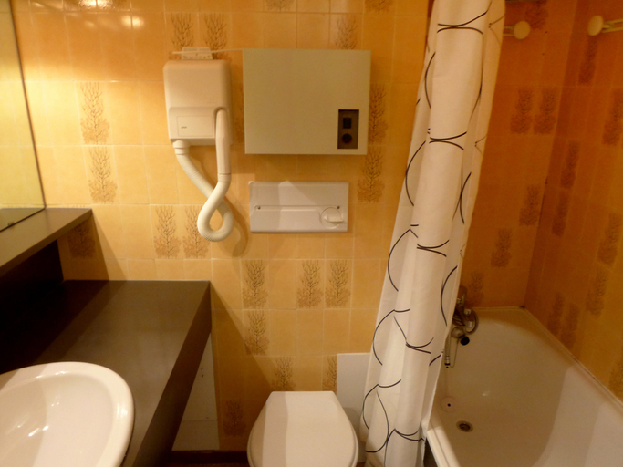Bathroom, Le Borsat No.4, Savoie