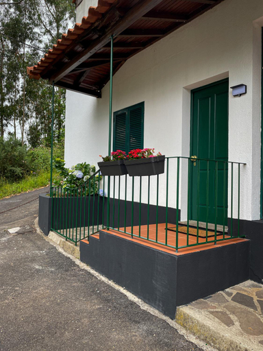 Others 3, Habitacion santo antonio, Funchal