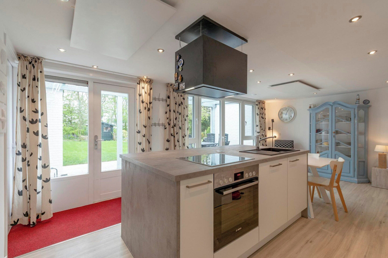 Private kitchen 2, Duinland 146 for 4 guests with garden, Zijpe