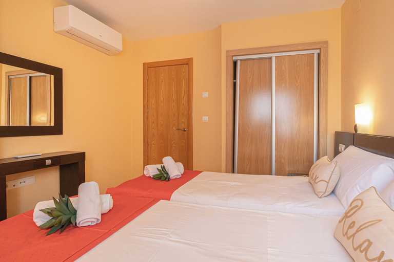 Room 5, Benidorm Levante Beach Apartments, Alicante