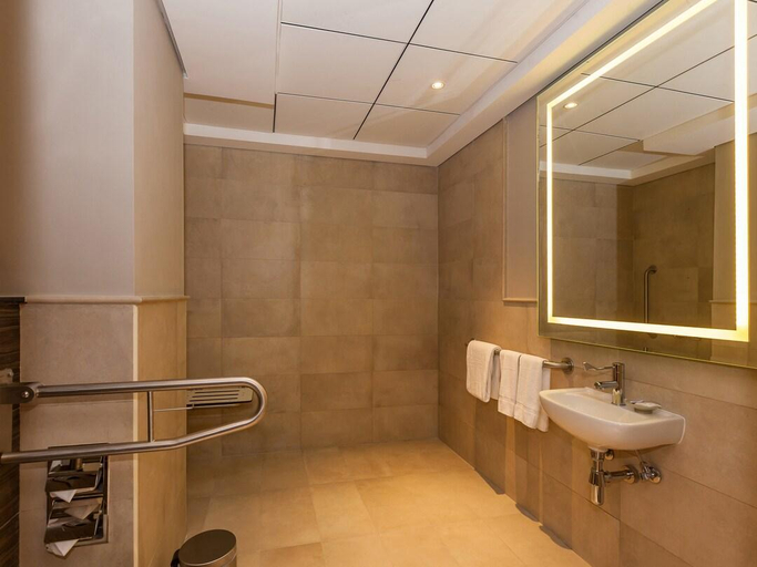 Bathroom 5, Flora Inn Hotel Dubai Airport, Dubai