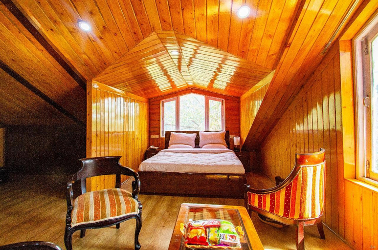 Bedroom 2, Whispering Pines Shimla, Shimla