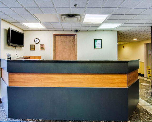 Public Area 2, Quality Inn & Suites Bristol, Bristol