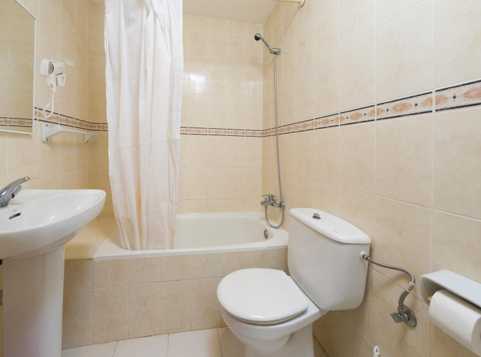 Bathroom 5, Hostal Alicante San Antonio, Baleares