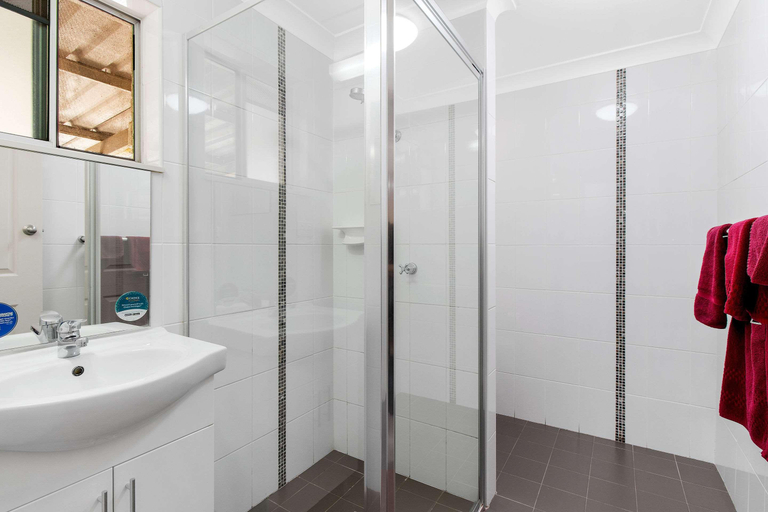 Bathroom 4, Econo Lodge Alabaster Motel, Cowra