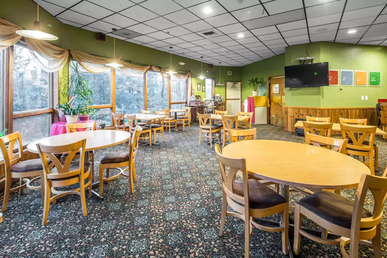 Food & Drinks, Quality Inn Kodiak, Kodiak Island