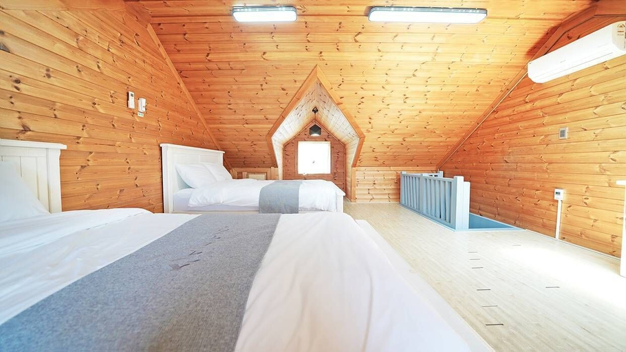 Bedroom 2, SINBIBADA PENSION, Geoje