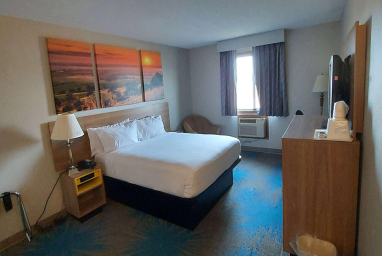 Bedroom 3, Days Inn by Wyndham Willmar, Kandiyohi
