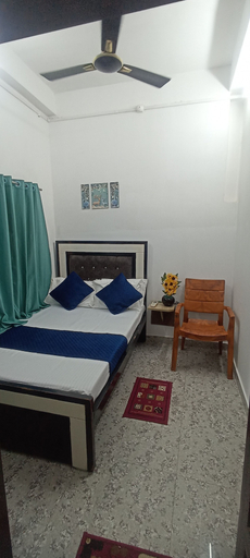 Bedroom 3, Shree KB Guest House, Varanasi