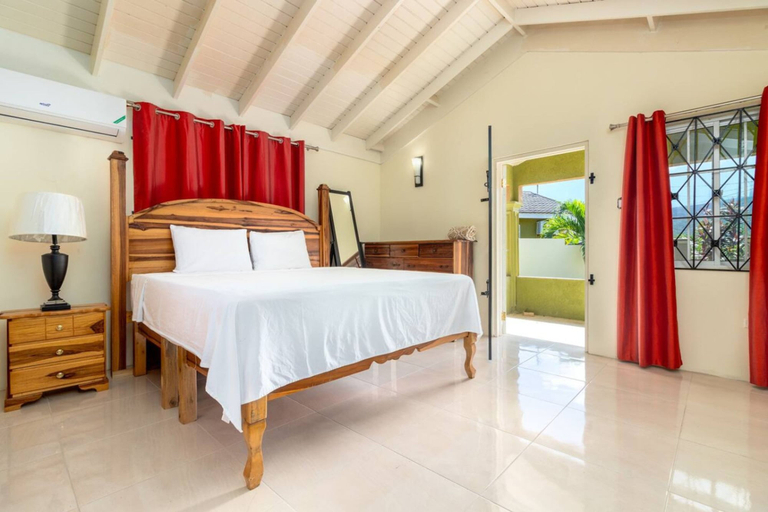Bedroom 2, 5 Bedrmoasis Draxhall Pool Gym