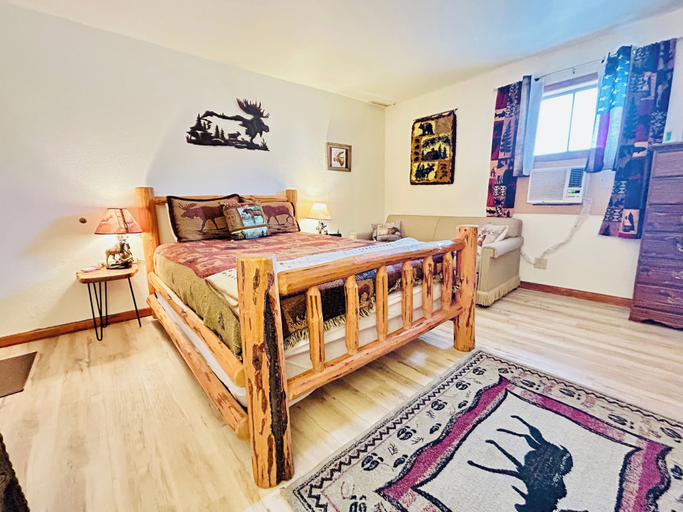 Bedroom 2, The Lodge at Ute Lake, Quay
