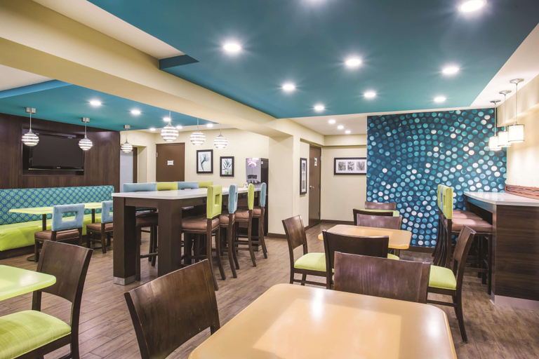 Food & Drinks 4, La Quinta Inn & Suites Daytona Beach - Oceanfront, Volusia