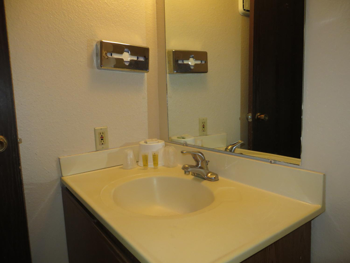 Bathroom 3, Longhorn Boulder Highway, Clark