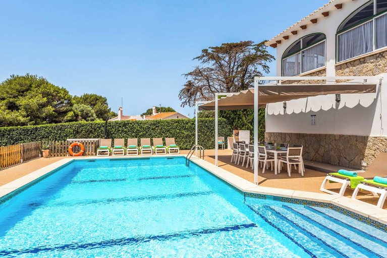 Others 4, Villa Pepita, Baleares