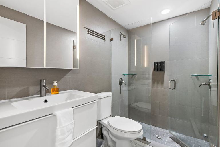 Bathroom, Unique Retreat - Unit B: Homey First-floor Haven, Broward