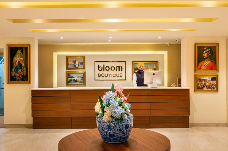 Public Area 3, Bloom Boutique - Ranjit Avenue, Amritsar