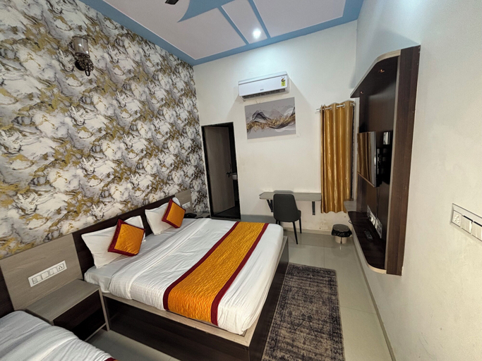 Bedroom 23