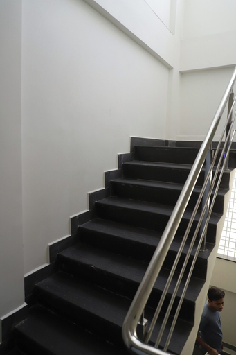 Others 5, V & U Homestay Sadar, Nagpur