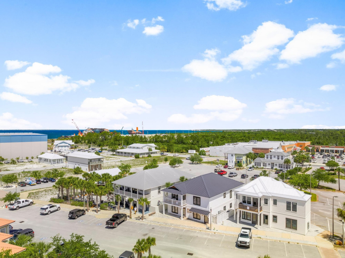 Others 5, Pet Friendly Beach House - Marina View, Gulf