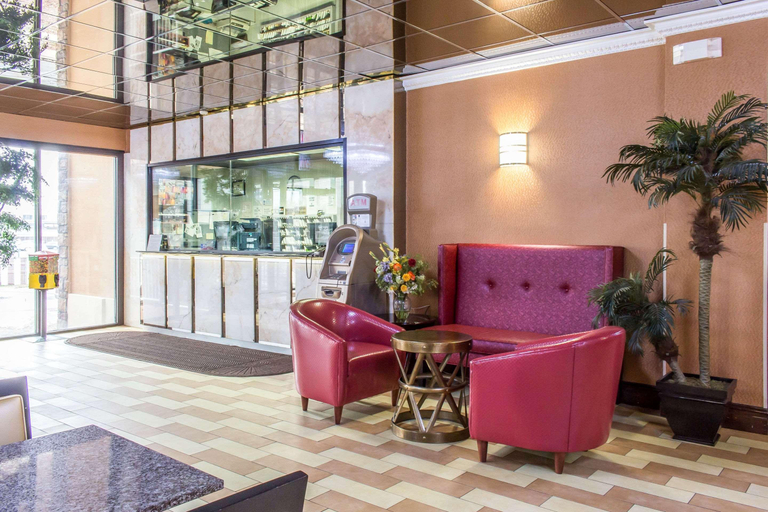 Public Area 2, Rodeway Inn Capri, Bergen