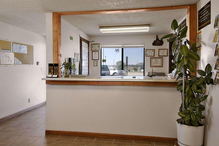 Public Area 2, Super 8 by Wyndham Douglas, Converse
