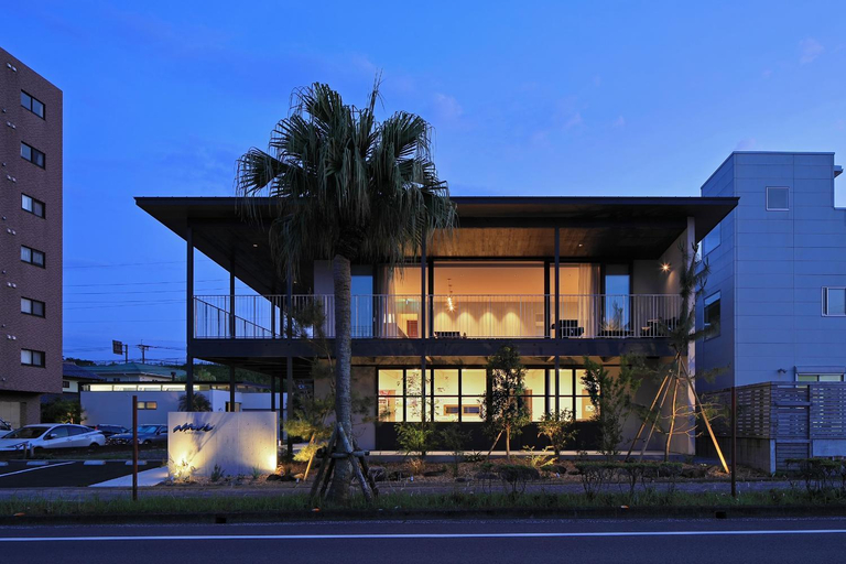 Exterior view, nave 青島, Miyazaki