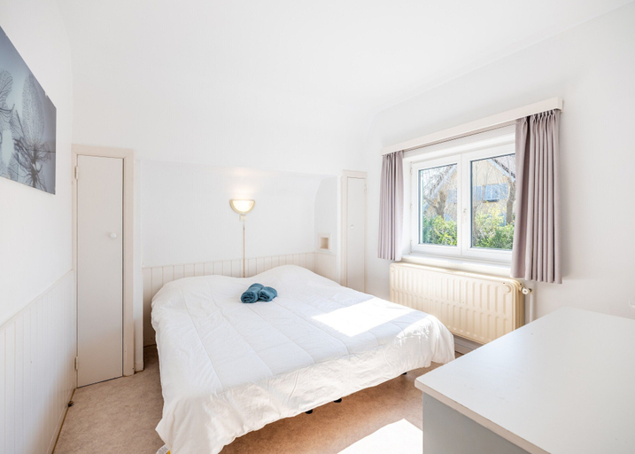 Bedroom 2, House near De Hoge Blekker Dunes, West-Vlaanderen