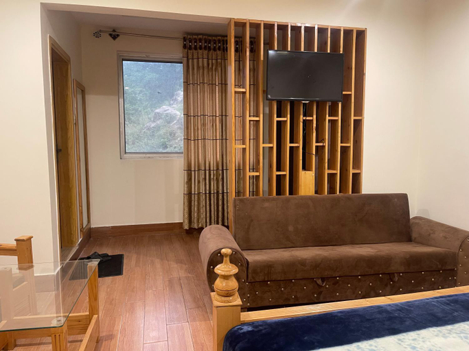 Others 3, Rock & Green Hotel, Mahandri, Hazara