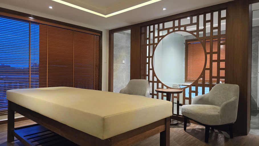 Bedroom 3, Champa Palace Hotel, Pakxe