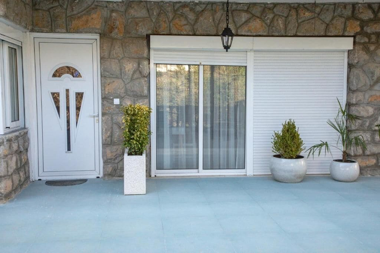 Exterior & Views, For-A Apartmani
