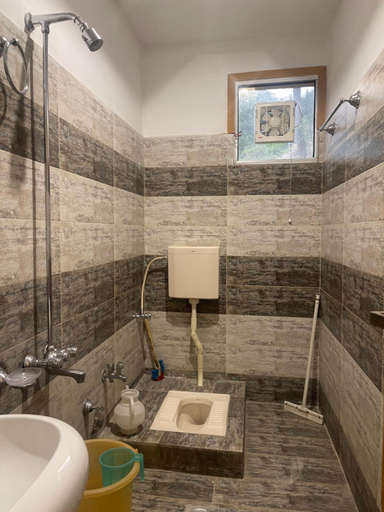 Bathroom 2, Rock & Green Hotel, Mahandri, Hazara