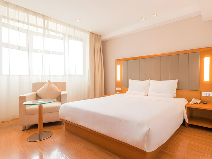Bedroom 4, Ji Hotel, Shanghai