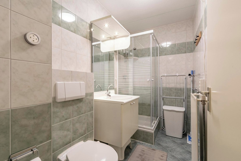 Bathroom, Bright Coastal Hideaway, Den Helder